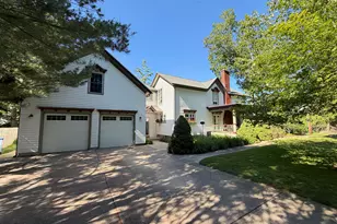 34 S Spring St, Douglas, MI 49406 - Photo 3