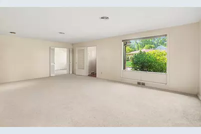 51 Pine Street, South Haven, MI 49090 - Photo 15