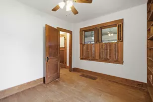 406 N Gremps St, Paw Paw, MI 49079 - Photo 19