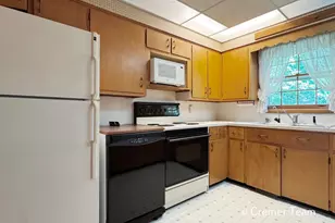 9068 Victor Ave, Jenison, MI 49428 - Photo 11