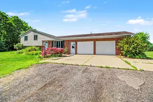 5601 Dexter-Pinckney Rd, Dexter, MI 48130 - Photo 3