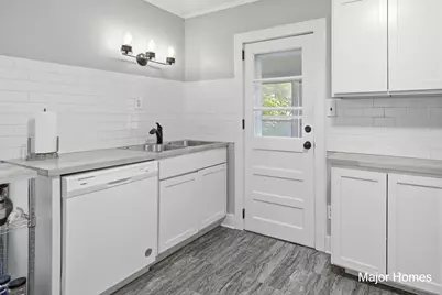 839 Crescent Street NE, Grand Rapids, MI 49503 - Photo 13