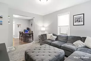 839 Crescent St NE, Grand Rapids, MI 49503 - Photo 5