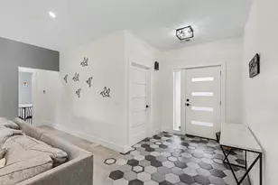 8308 Jack Pine Cir, Ypsilanti, MI 48197 - Photo 5