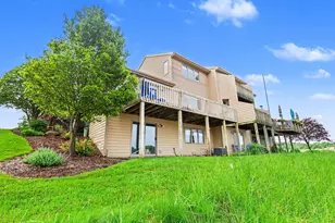 1410 E Harbour Towne Cir, Muskegon, MI 49441 - Photo 3