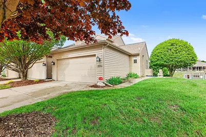 1410 E Harbour Towne Circle # 12, Muskegon, MI 49441 - Photo 1
