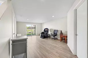 1410 E Harbour Towne Cir, Muskegon, MI 49441 - Photo 23