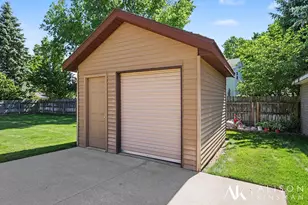 3714 Oskalossa Dr SW, Grandville, MI 49418 - Photo 33