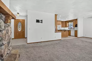 56800 Bow Dr, Three Rivers, MI 49093 - Photo 7