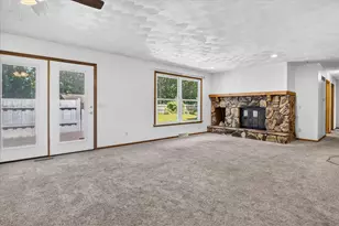 56800 Bow Dr, Three Rivers, MI 49093 - Photo 13