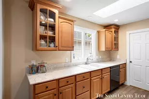 931 Bluff Creek Dr, Grand Haven, MI 49417 - Photo 19