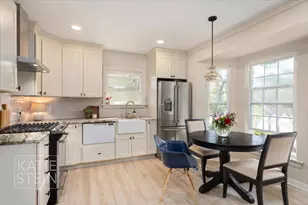 2035 Hall St SE, Grand Rapids, MI 49506 - Photo 9