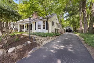 2035 Hall St SE, Grand Rapids, MI 49506 - Photo 5