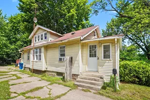 607 Ira Ave, Kalamazoo, MI 49048 - Photo 1