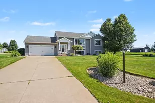 4913 W Daisy Way, Fremont, MI 49412 - Photo 3