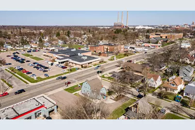 2325 S Cedar Street, Lansing, MI 48910 - Photo 27