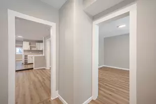 23 Palmer St NE, Grand Rapids, MI 49505 - Photo 5