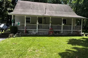 52985 Twin Lakeview Dr, Dowagiac, MI 49047 - Photo 1