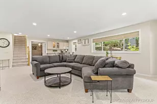 2137 Lamberton Creek Ln NE, Grand Rapids, MI 49505 - Photo 39
