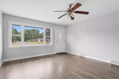 3758 Newcastle Drive SE, Grand Rapids, MI 49508 - Photo 5