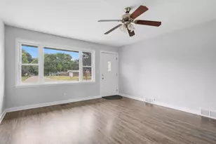 3758 Newcastle Dr SE, Grand Rapids, MI 49508 - Photo 5