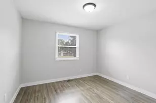 3758 Newcastle Dr SE, Grand Rapids, MI 49508 - Photo 15