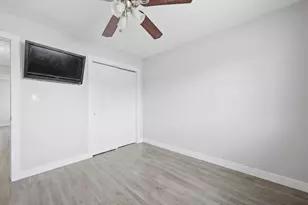 3758 Newcastle Dr SE, Grand Rapids, MI 49508 - Photo 17