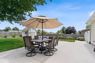 7366 Harmon Ln, Jenison, MI 49428 - Photo 37