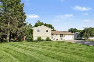 795 Autumn Dr, Otsego, MI 49078 - Photo 3