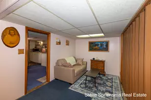 1355 Derby Dr NW, Grand Rapids, MI 49504 - Photo 29
