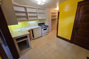 410 Griswold St, Jackson, MI 49203 - Photo 9