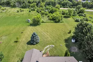 4379 Lori Lynn Ln, Dexter, MI 48130 - Photo 3