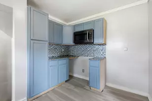9194 Prest St, Detroit, MI 48228 - Photo 9