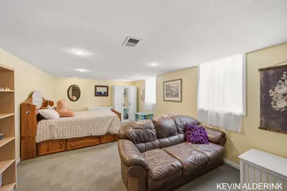 34 W 37th Street, Holland, MI 49423 - Photo 29