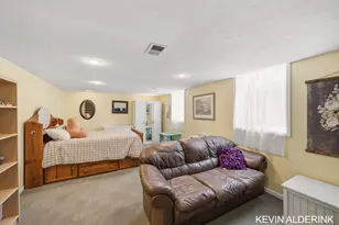 34 W 37th St, Holland, MI 49423 - Photo 29