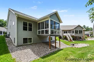 1023 Kensington St NW, Grand Rapids, MI 49534 - Photo 33