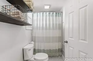 228 N Ottawa St, Zeeland, MI 49464 - Photo 17