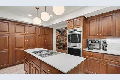 5595 Mountain Road, Brighton, MI 48116 - Photo 13