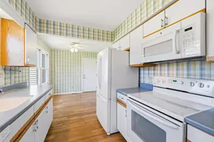7600 Woodbridge Ln, Portage, MI 49024 - Photo 9