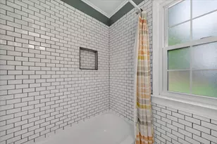 2331 Rowland Ave, Royal Oak, MI 48067 - Photo 23