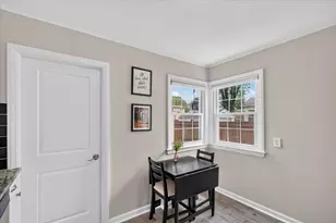 2331 Rowland Ave, Royal Oak, MI 48067 - Photo 11