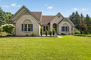 6961 Suncrest Dr, Saline, MI 48176 - Photo 3