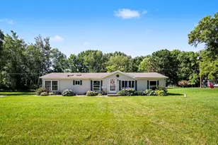 342 W Cherry St NE, Cedar Springs, MI 49319 - Photo 5