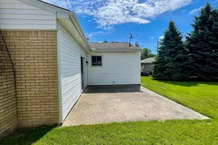 40547 Orangelawn Ave, Plymouth, MI 48170 - Photo 17