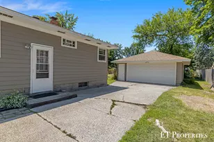 7695 Thomas Ave, Jenison, MI 49428 - Photo 3