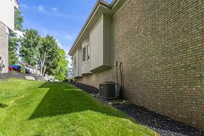 28044 Hickory Circle #11, Farmington, MI 48331 - Photo 53