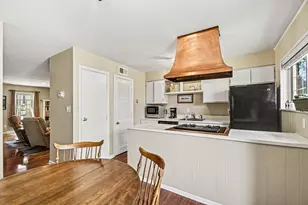 2529 Abbington Dr SE, Grand Rapids, MI 49506 - Photo 9