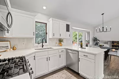 9271 Hessler Drive NE, Rockford, MI 49341 - Photo 15
