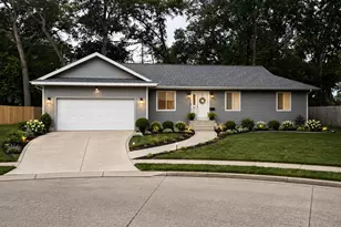 1077 Leonard Ave, Muskegon, MI 49442 - Photo 1