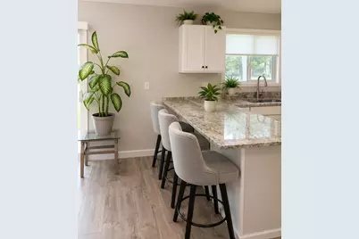 1077 Leonard Avenue, Muskegon, MI 49442 - Photo 11